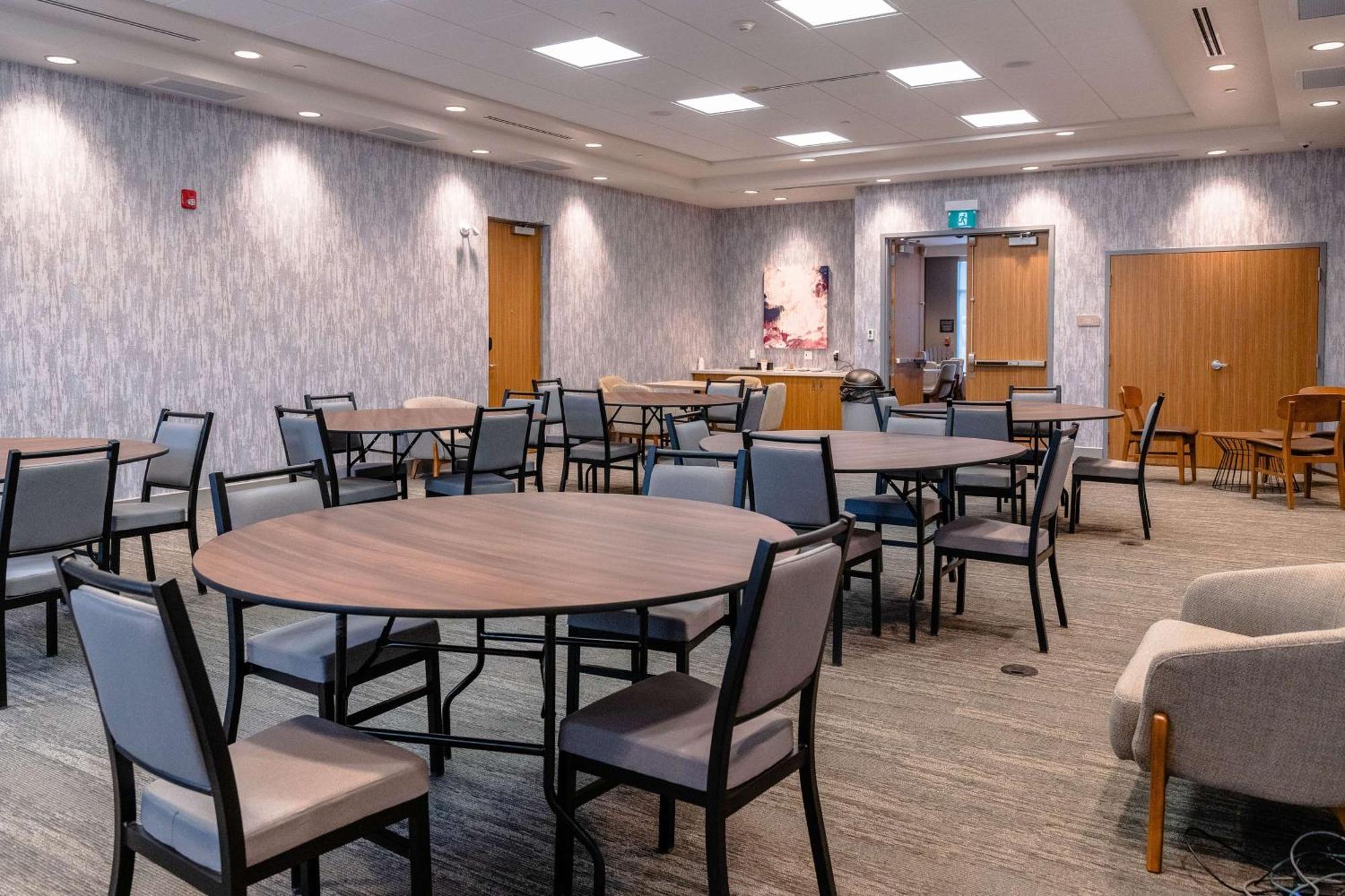 Hilton Garden Inn Sudbury, Ontario, Canada ภายนอก รูปภาพ